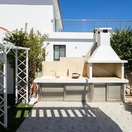 Maestro Ii - فيلة